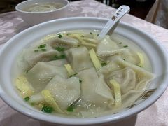 刀鱼馄饨-老半斋(福州路店)
