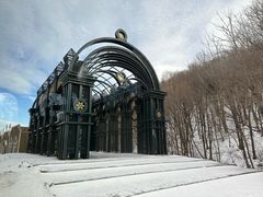 -亚布力新体委滑雪场