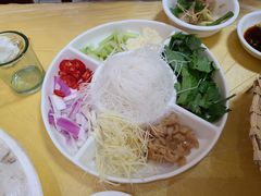 -官塘陈记鱼生·潮汕砂锅粥·牛肉火锅(潮枫路总店)