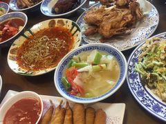 -蓝田九大碗民俗食府(蓝田店)