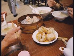 鲜肉生煎-老半斋(福州路店)