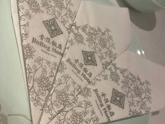 餐具摆设-金陵饭店·梅苑