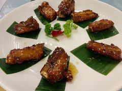 -刘姐啤酒鱼民族演艺餐厅(西街总店)