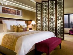 行政小套房-上海波特曼丽思卡尔顿酒店