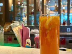 -广州中心皇冠假日酒店·汇点大堂吧