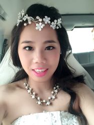 -现代经典婚纱摄影