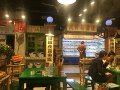 大堂-巷子里头麻辣烫火锅串串(立秦广场店)