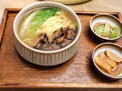 菌汤素面-安多素食(广仁寺路店)