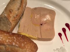 duckfoiegras，toastedbaguettine-Bateaux Mouches塞纳河游船