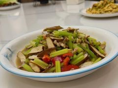 -小乡小镇·传承桐庐土菜·老板亲自烧的菜