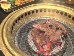 -山川小町·极番烧肉(新地假日广场店)