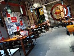 大堂-辣不二地道川菜(汉水路店)