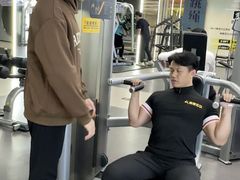 -超鹿运动(五四路恒力城店)