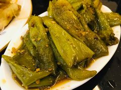 完全不辣的油焖尖椒-张包铺(关东古巷店)
