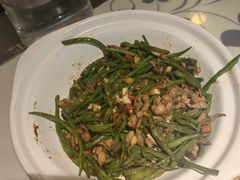 -卢大鲜鱼头捞饭(美利广场店)