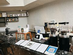 -HUG·拥抱咖啡(郑州宝龙广场店)