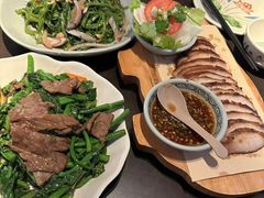 -大头虾越式风味餐厅(光明广场店)