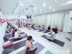 -一伽瑜伽·普拉提