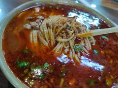 -亮亮面馆(经六路店)