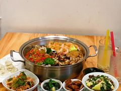 -璞臻汽锅餐厅(南京东路店)