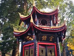 -峨眉山报国寺
