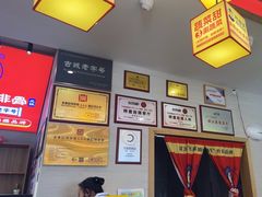-阿婆情腊排骨火锅(金虹路店)