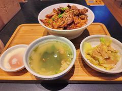 -熊吞·大碗丼烧肉饭(西市场嘉华店)