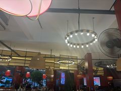 -刘姐啤酒鱼民族演艺餐厅(西街总店)
