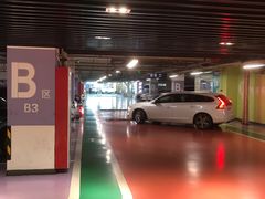 -凯德MALL太阳宫店-地下停车场