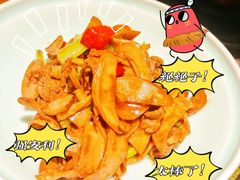 杂菌炒牛肉-桂大叔·砂锅粥·家传闽粤菜(县西巷店)