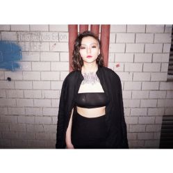 -God Hands发型设计复古会所