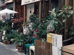 -啢啢茶寮(芳华横街店)