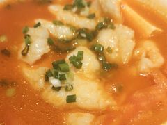 -渝是乎酸菜鱼(龙旗购物中心店)