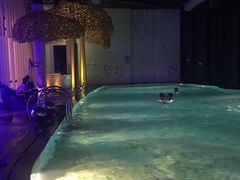 -上海滴水湖皇冠假日酒店