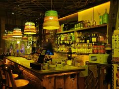 -城墙外BAR