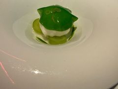 -弦月窗LUNETTE BY AMANDA(复兴路店)