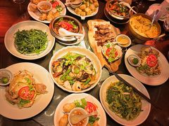 -大头虾越式风味餐厅(光明广场店)