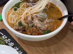 -蒙自源米线大王(东站店)