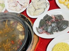 -花苑美食横琴生蚝火锅(拱北粤华路店)