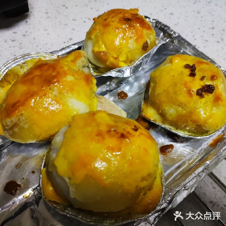 今天是元宵节，光吃煮的吃腻了，来一个元宵蛋挞酥吧