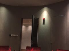 -上海滴水湖皇冠假日酒店