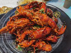 -肥肥虾庄·金牌油焖大虾(首义路店)