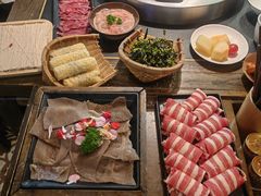 -吼堂老火锅(湖滨银泰in77店)