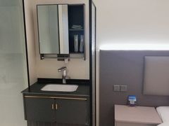 -鹏城丽景酒店(华强北红岭地铁站店)