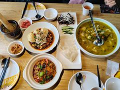 -嫩芽 ·地道重庆菜(十八梯露台夜景店)