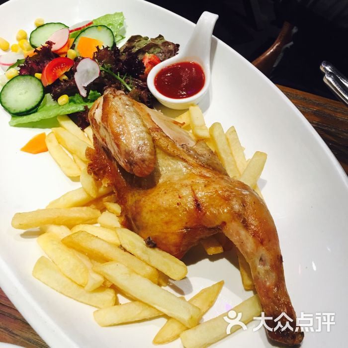 1886汽车主题德国餐厅(外滩13号店)烤春鸡图片 第7975张