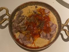 热的鹰嘴豆泥酱上边加羊肉-Pasha帕夏土耳其餐厅(南昌路店)