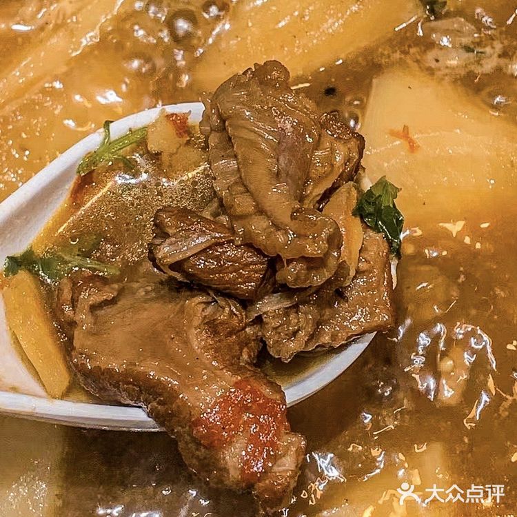 关于我在苏州吃到了超级正宗的牛腩煲🥘