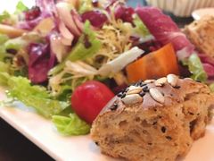 奶酪色拉-TAMATI(巴黎贝甜韩式西餐厅店)