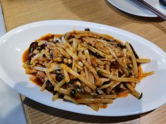 -渝信川菜 · 川味家常菜(财富购物中心店)